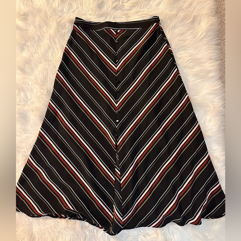 Apt. 9 chevron long skirt size: M